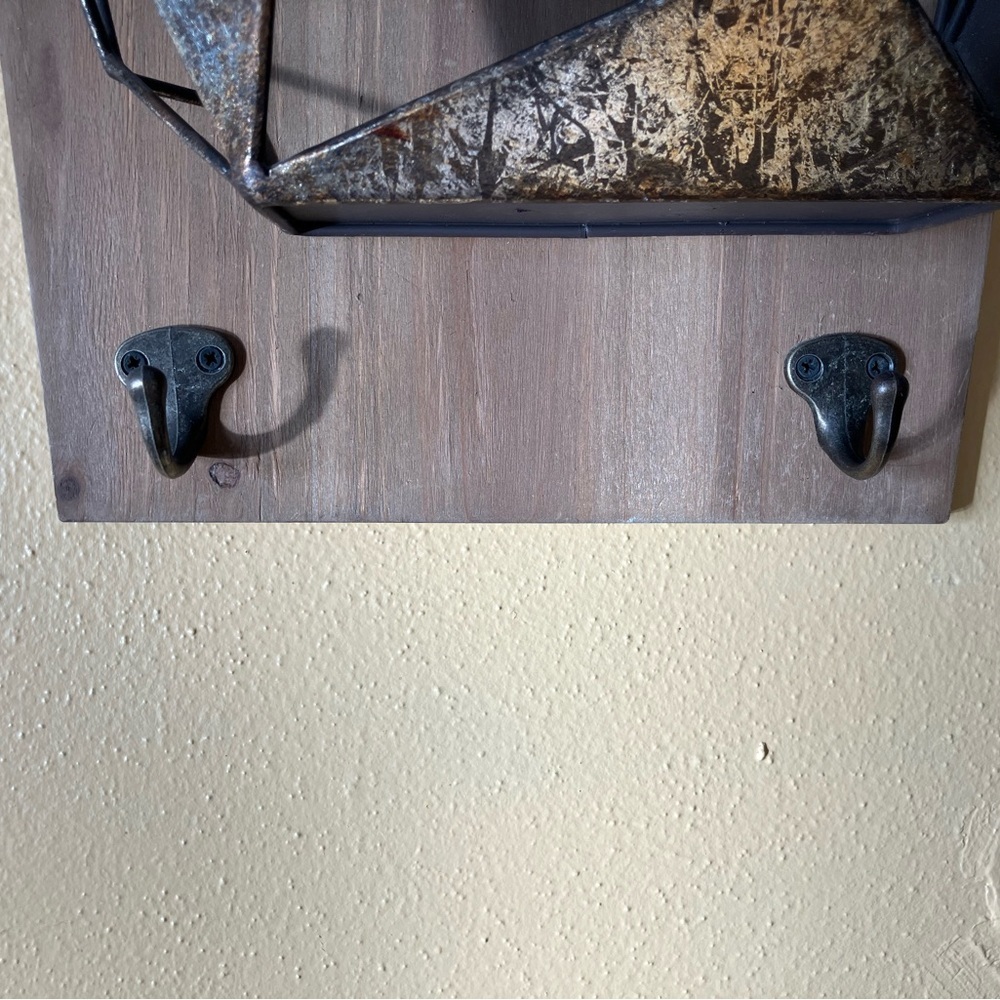 Rustic Brown and Black Wall Hook Organizer - Picture 4 of 6